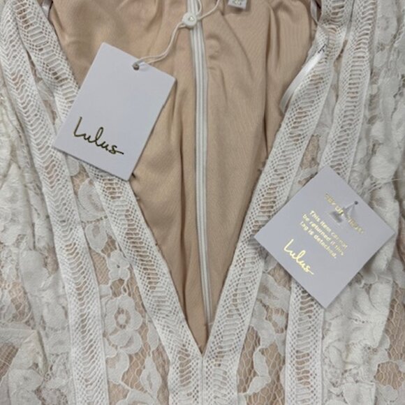 NWT Lulus This Moment in Time White Lace Ruffled Maxi Dress - Picture 6 of 9